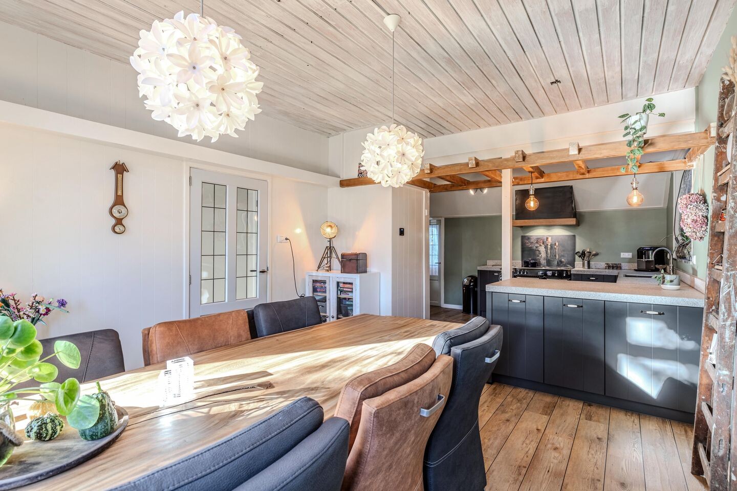 Vrijstaande woning te koop: Zuiderdwarsvaart 26, Drachten