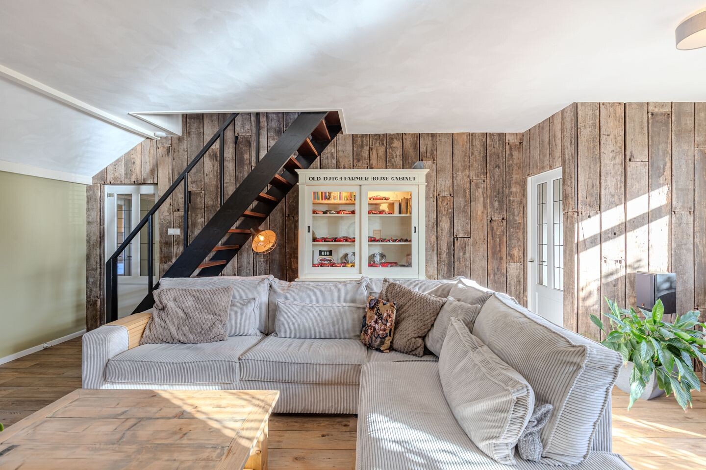 Vrijstaande woning te koop: Zuiderdwarsvaart 26, Drachten