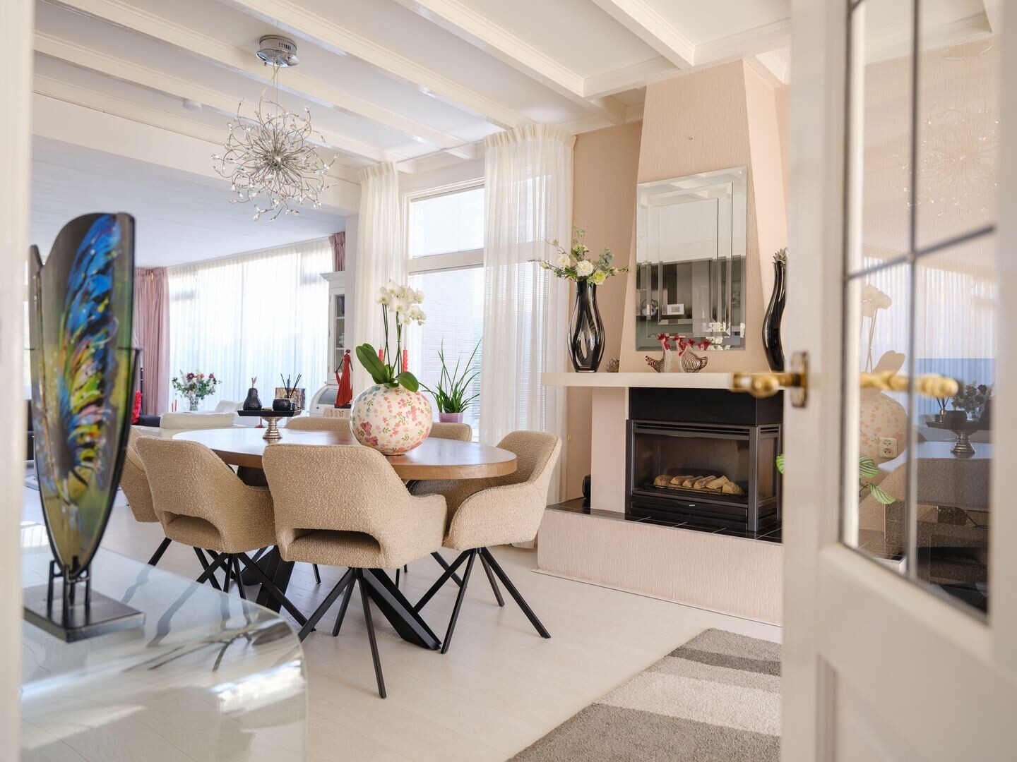 Vrijstaande woning te koop: Burgemeester Wuiteweg 102, Drachten