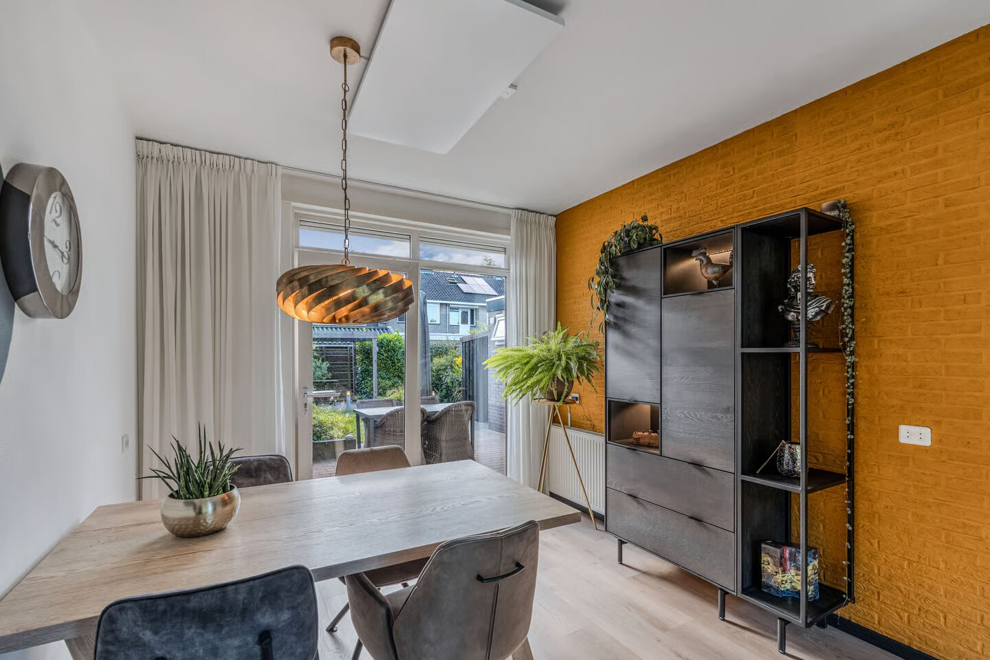 Tussenwoning te koop: Ietje Kooistrastraat 11, Drachten