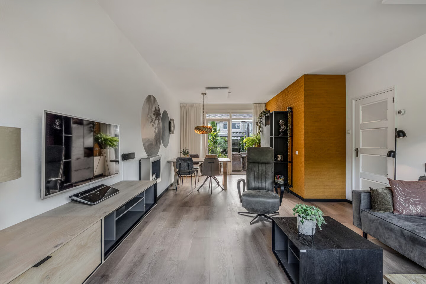 Tussenwoning te koop: Ietje Kooistrastraat 11, Drachten