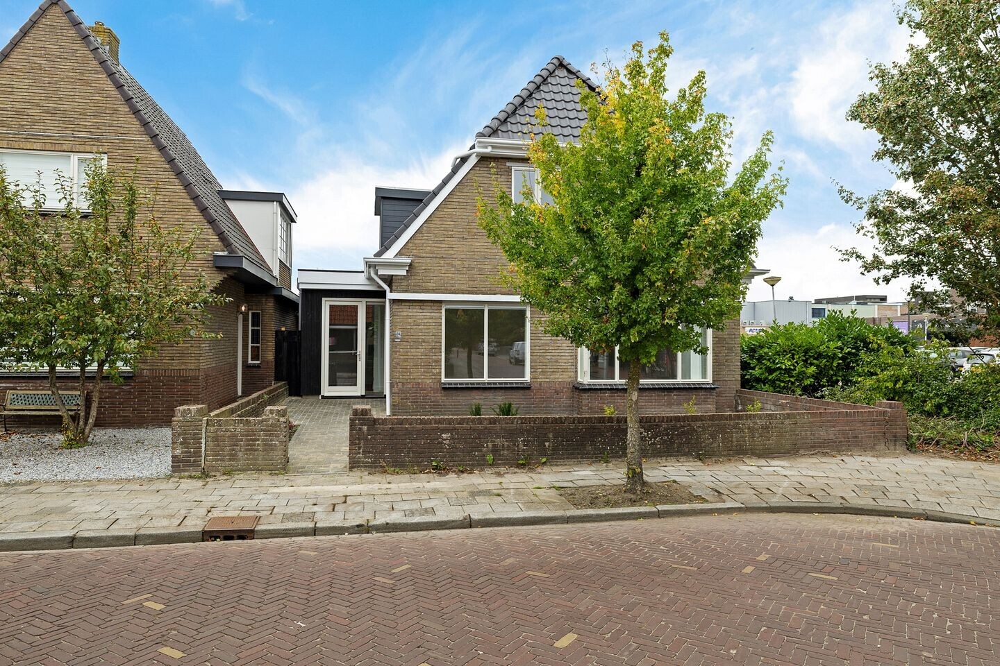 Vrijstaande woning te koop: Jan Gelinde van Blomstraat 24, Drachten