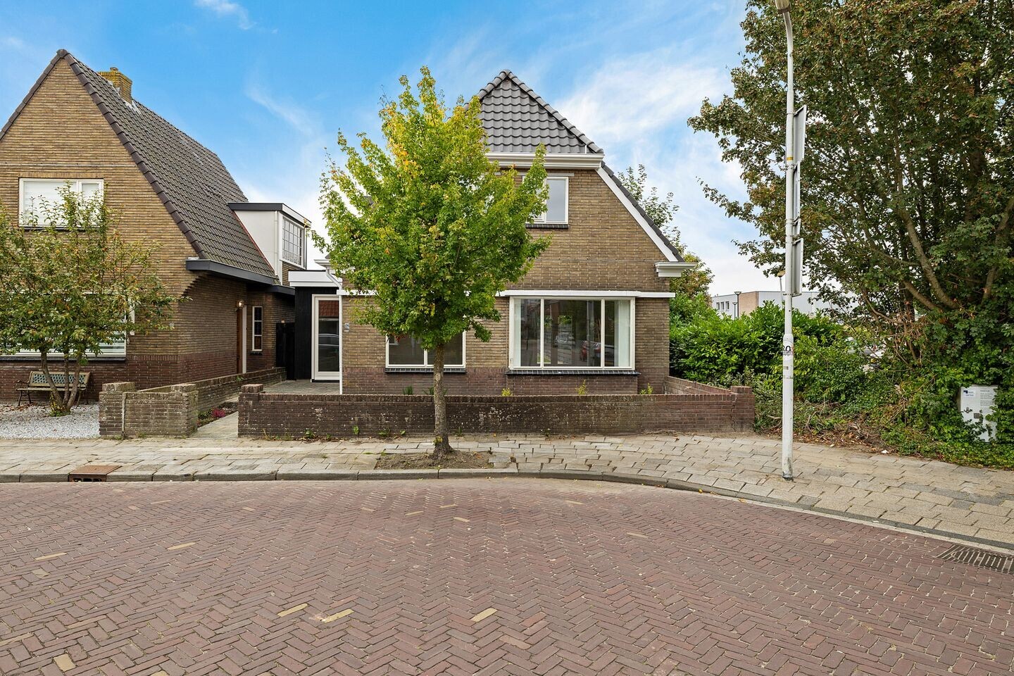 Vrijstaande woning te koop: Jan Gelinde van Blomstraat 24, Drachten