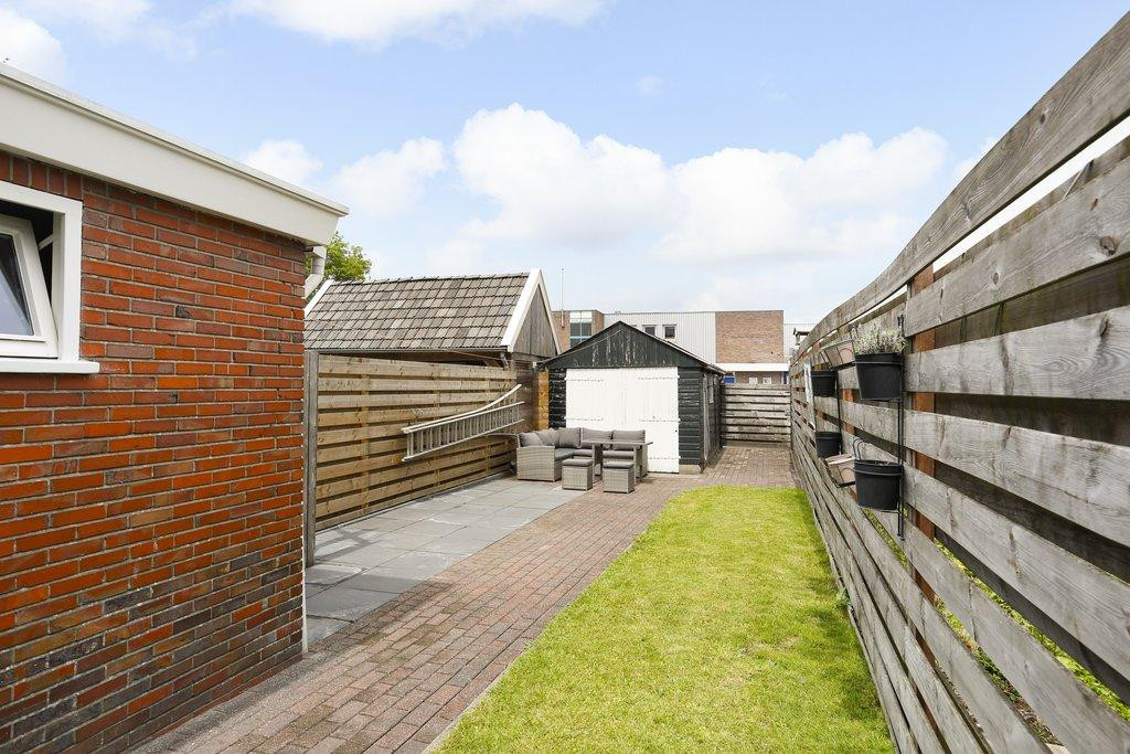 Tussenwoning te koop: Bruinsslotstraat 24, Drachten
