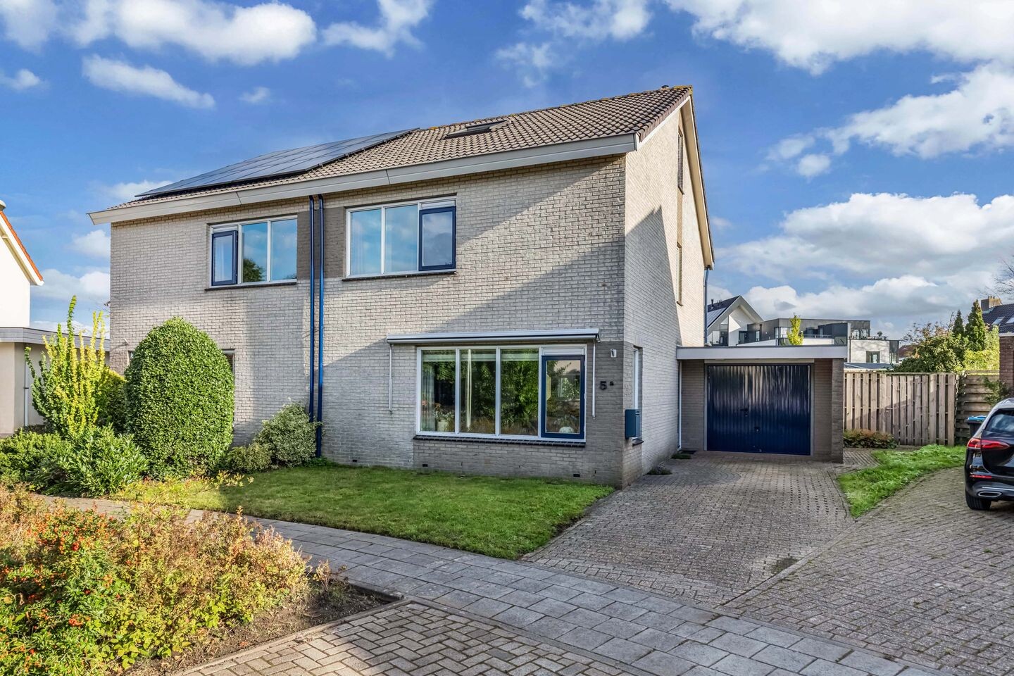 Twee-onder-één-kap te koop: Korenmolen 5A, Drachten
