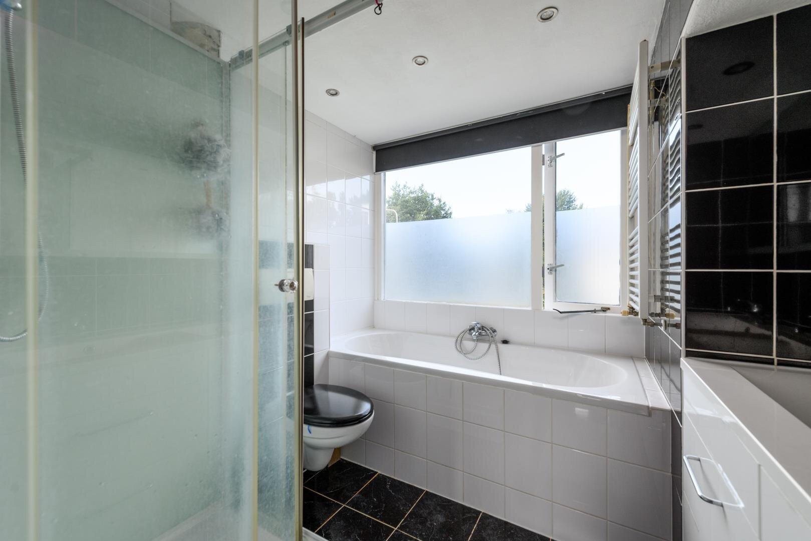 Tussenwoning te koop: Hunze 226, Drachten