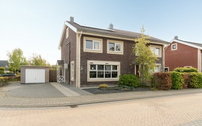 Theo van Doesburgstraat 48
