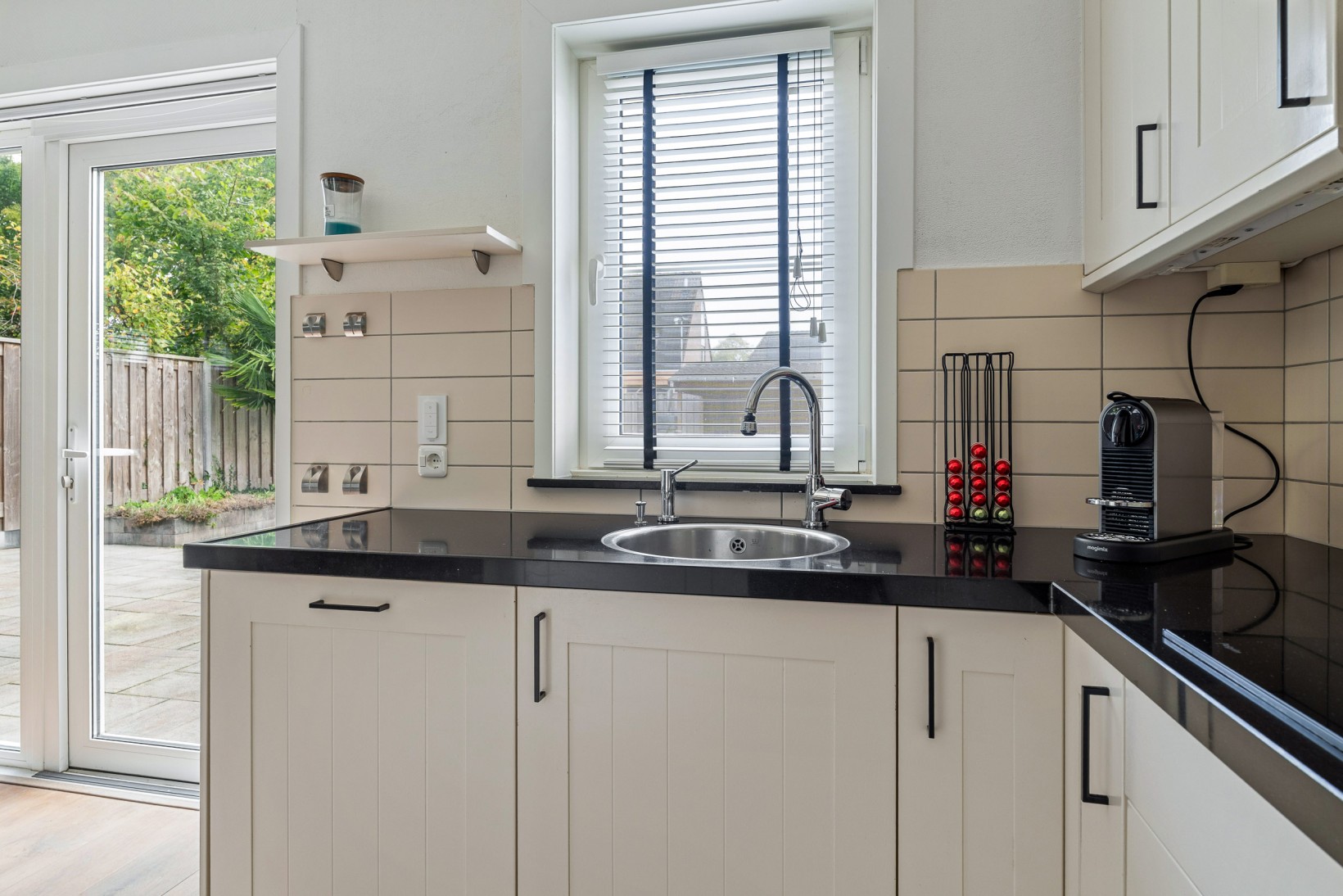 Hoekwoning te koop: Stal 235, Drachten