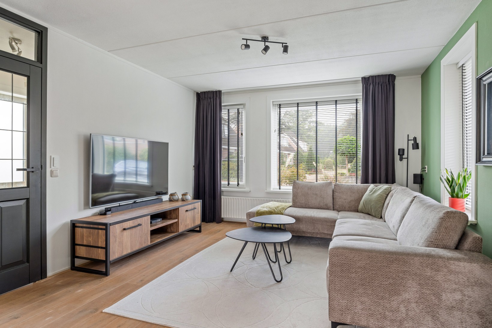 Hoekwoning te koop: Stal 235, Drachten