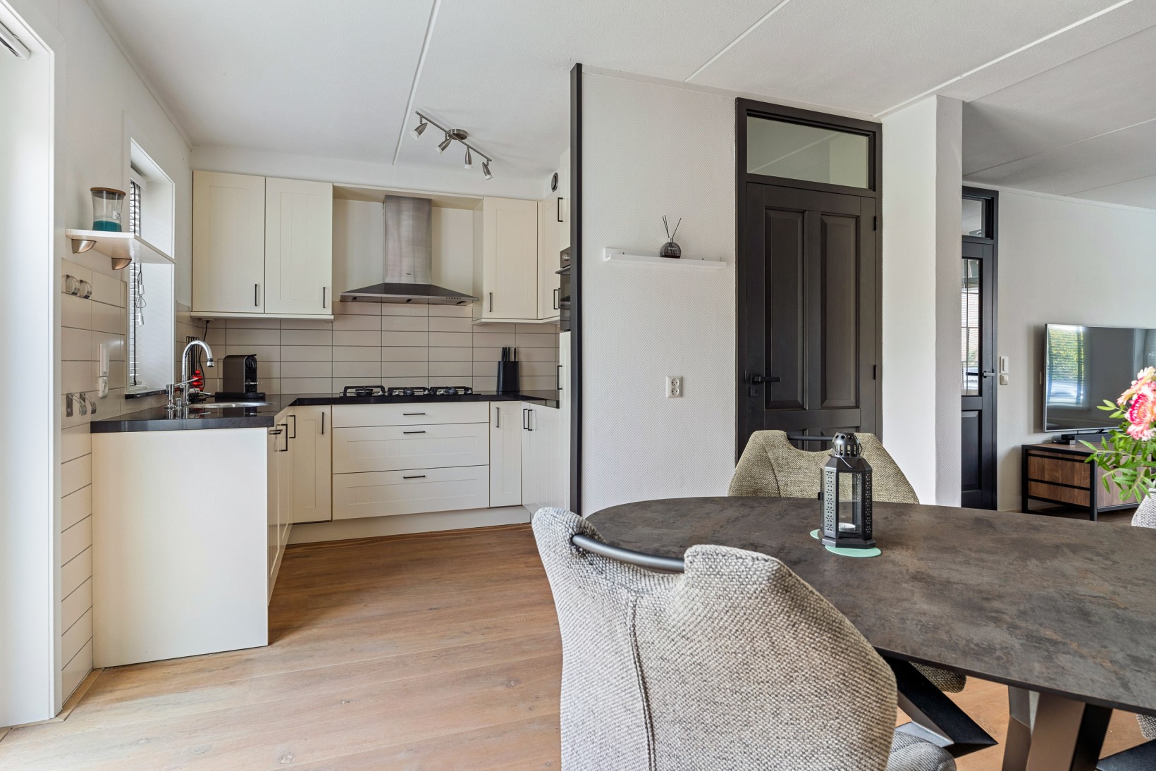 Hoekwoning te koop: Stal 235, Drachten