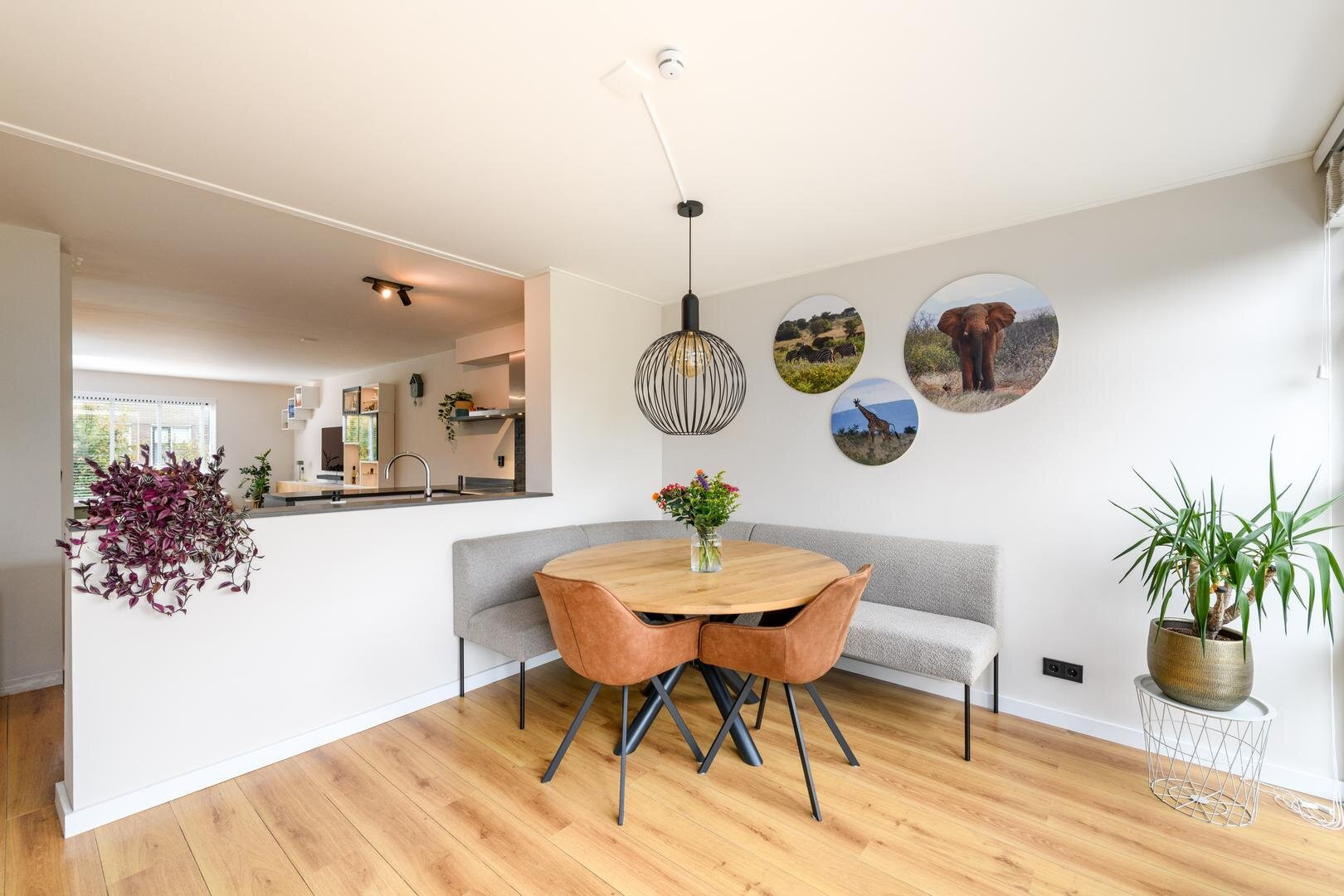 Tussenwoning te koop: Dorsvloer 174, Drachten