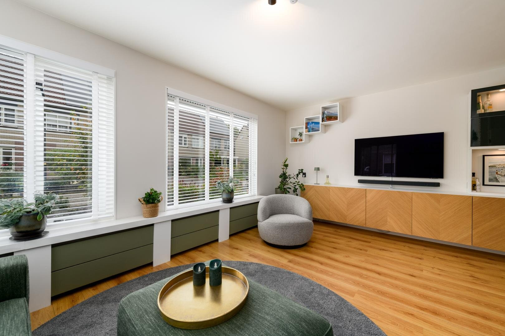 Tussenwoning te koop: Dorsvloer 174, Drachten