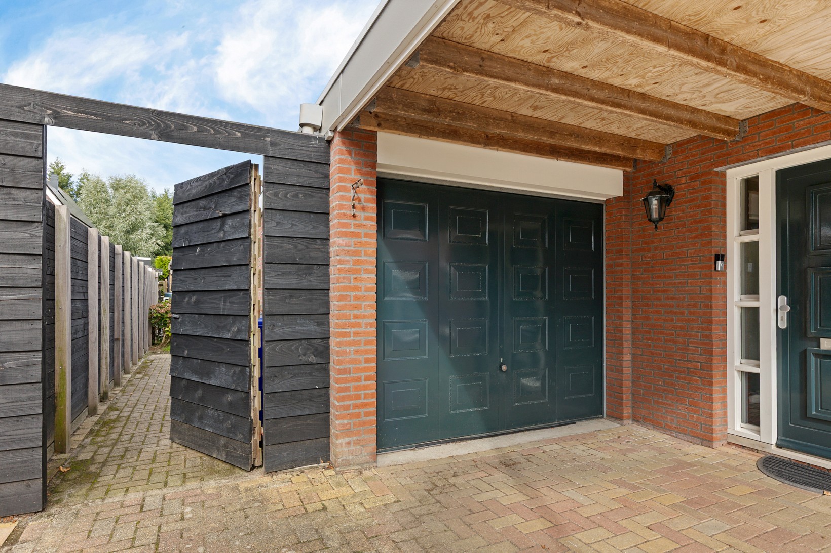 Twee-onder-één-kap te koop: Zaailand 34, Drachten