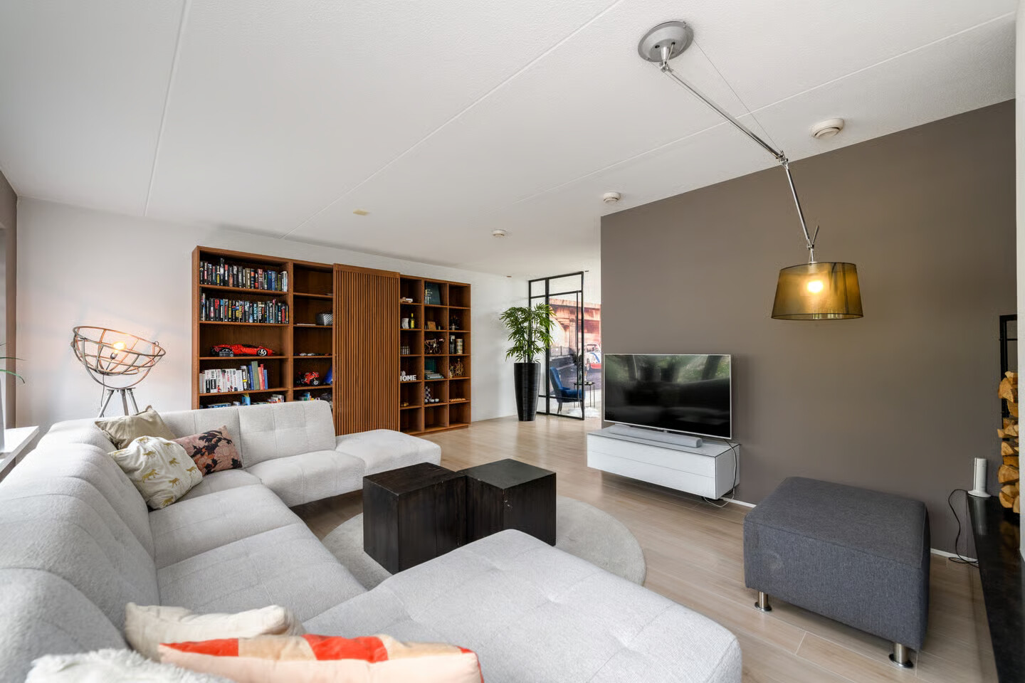 Tussenwoning te koop: Waterlelie 83, Drachten