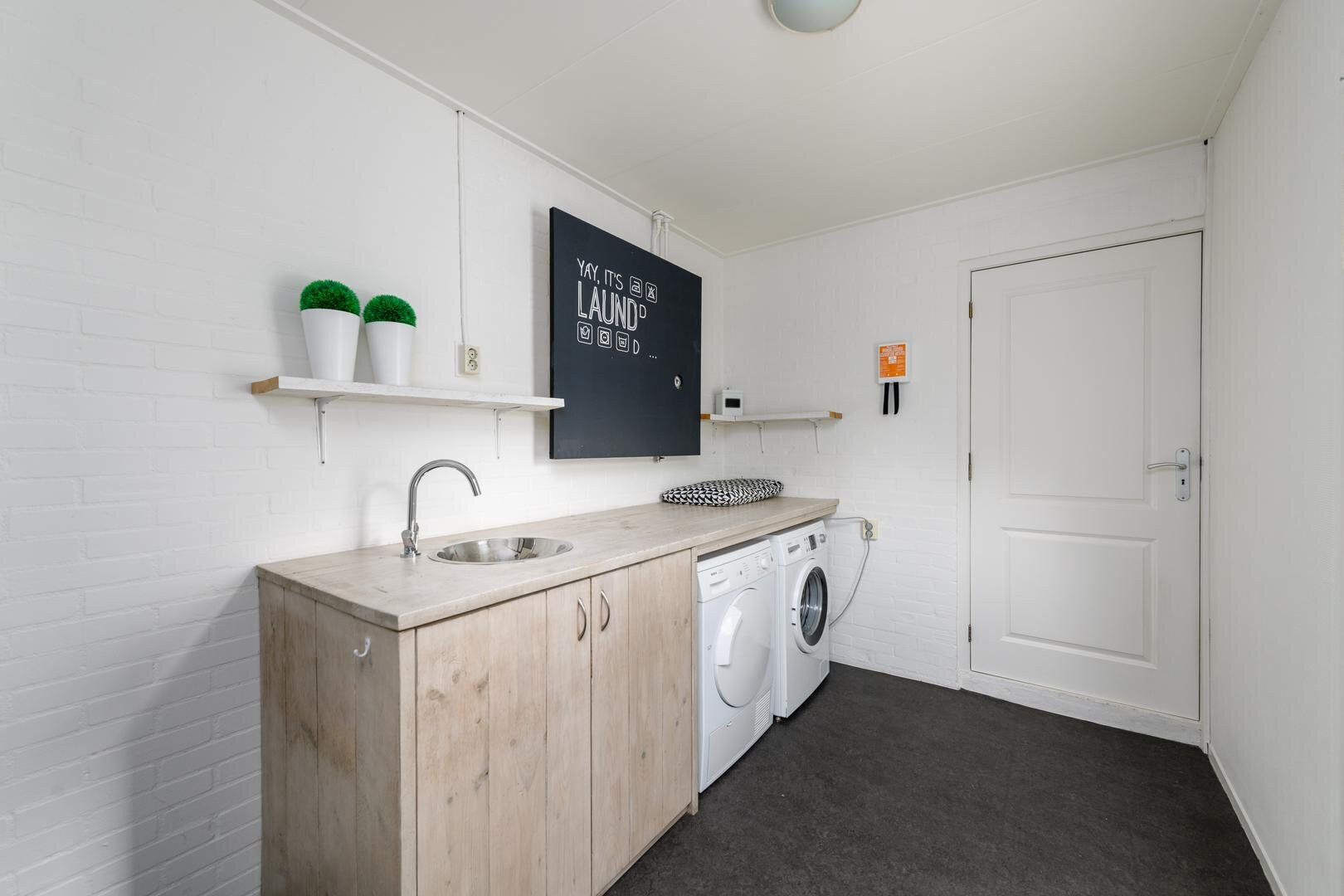 Tussenwoning te koop: De Nova Cura 67, Drachten