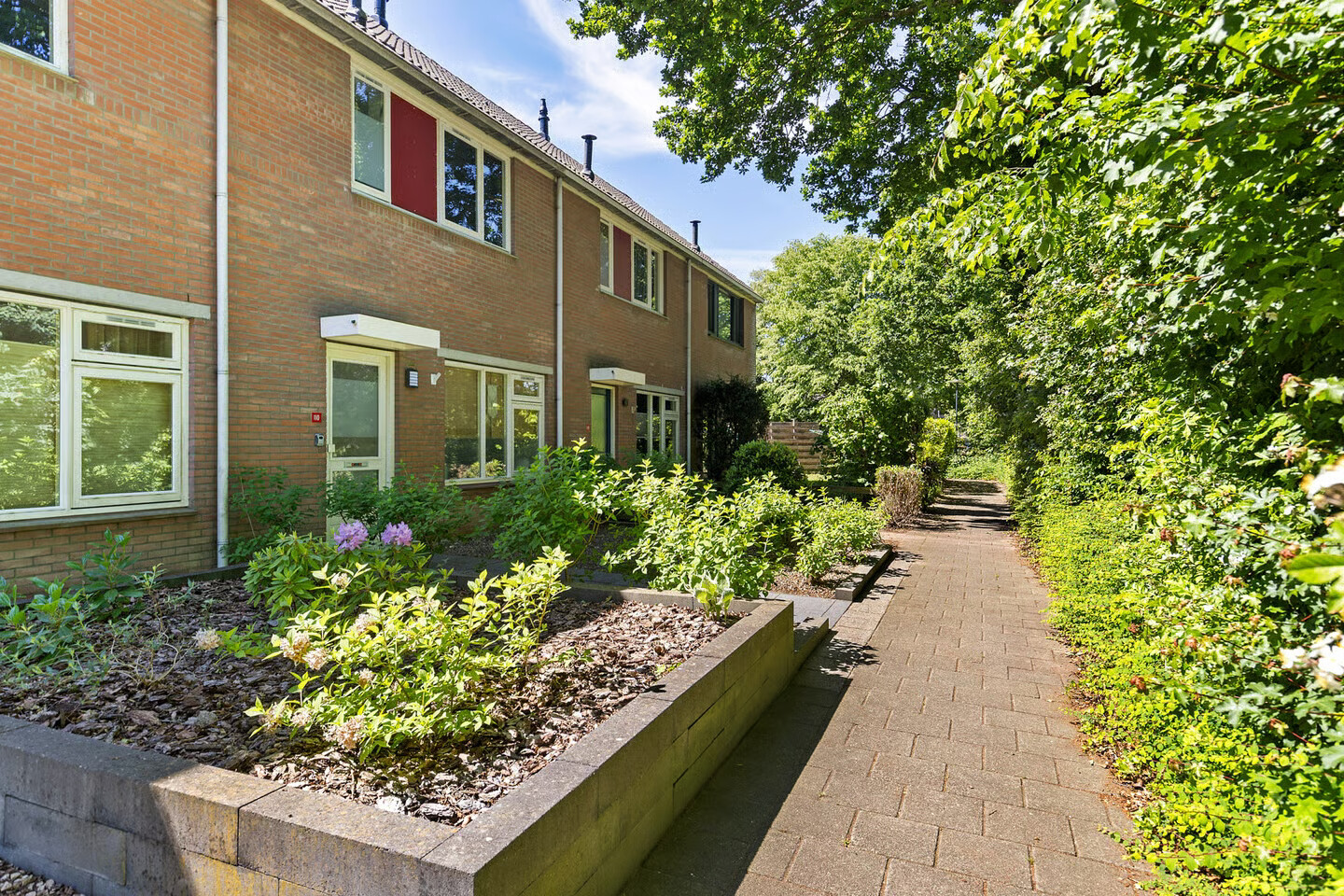 Tussenwoning te koop: De Twee Gebroeders 110, Drachten
