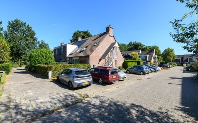 De Twee Geb. 205