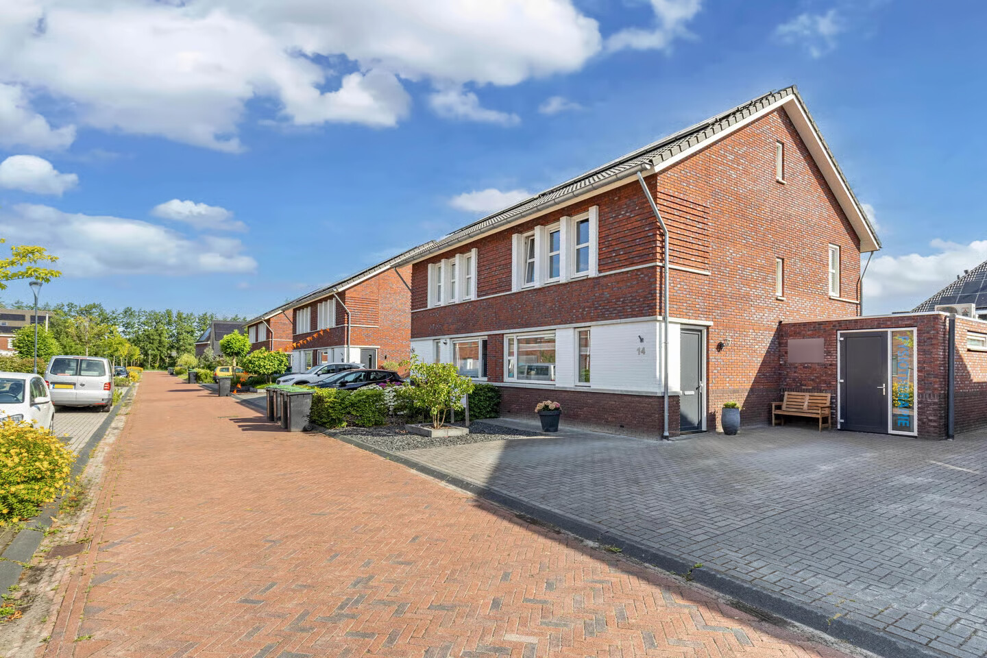 Twee-onder-één-kap te koop: Kamille 14, Drachten