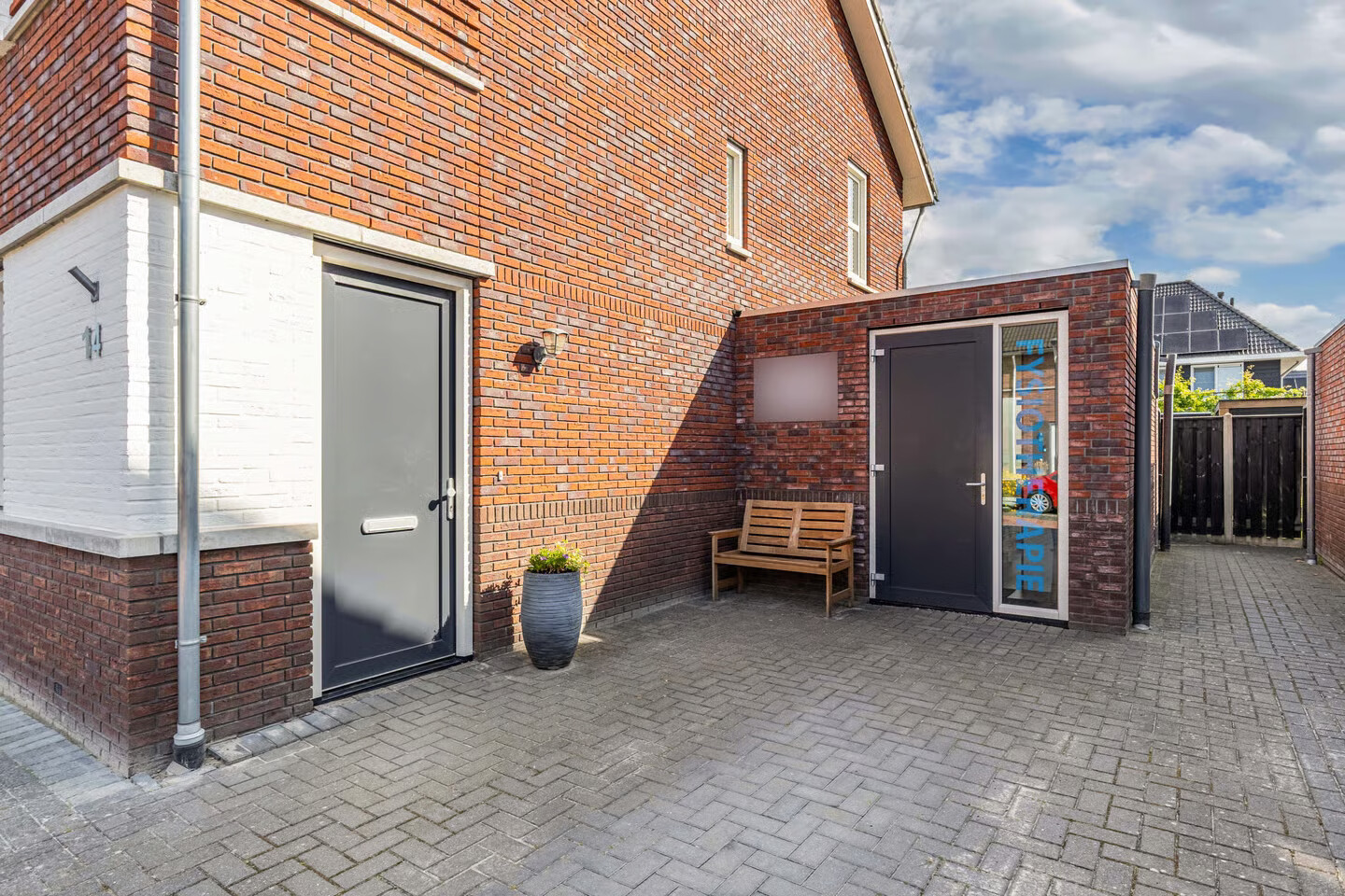 Twee-onder-één-kap te koop: Kamille 14, Drachten