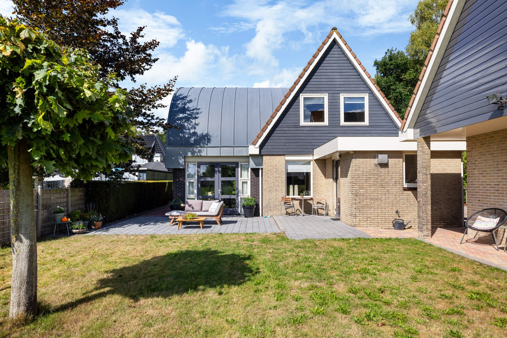 Vrijstaande woning te koop: Hoptunen 15, De Wilgen
