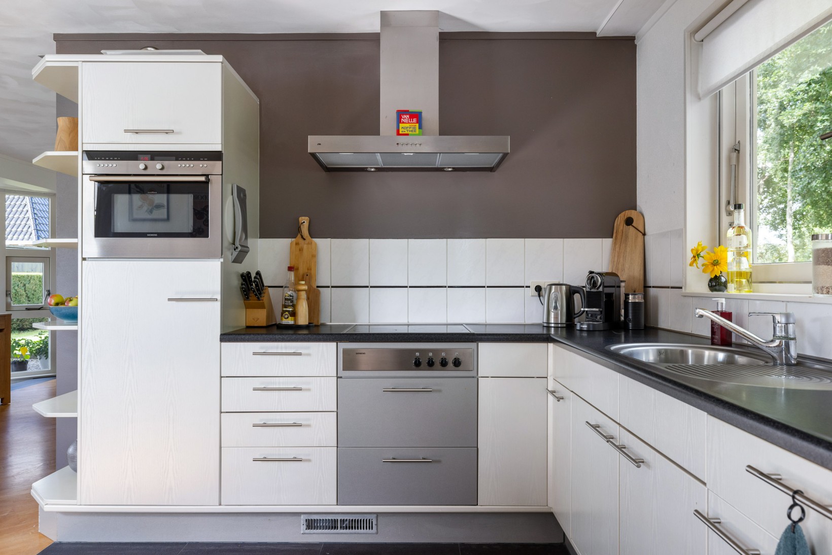 Vrijstaande woning te koop: Hoptunen 15, De Wilgen