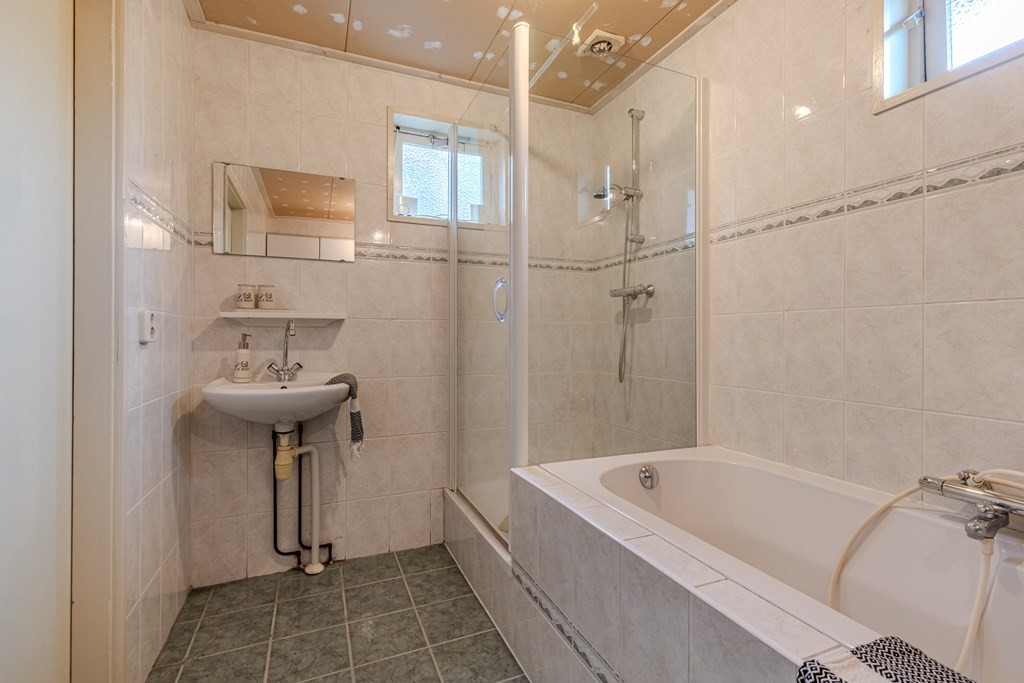 Vrijstaande woning te koop: It West 52, Oudega