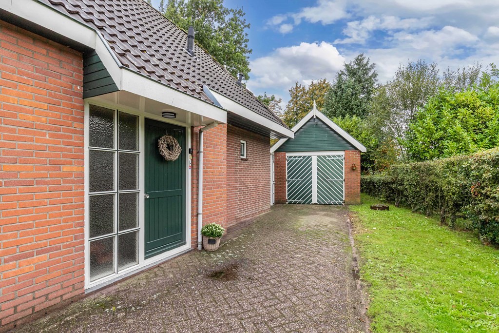 Vrijstaande woning te koop: It West 52, Oudega