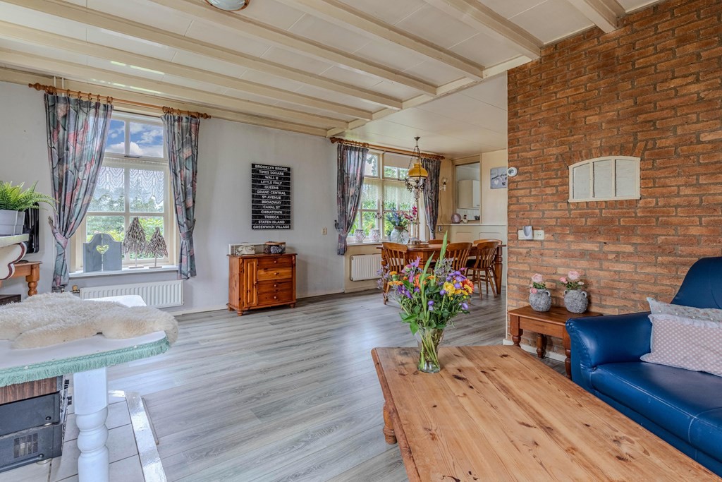 Vrijstaande woning te koop: It West 52, Oudega