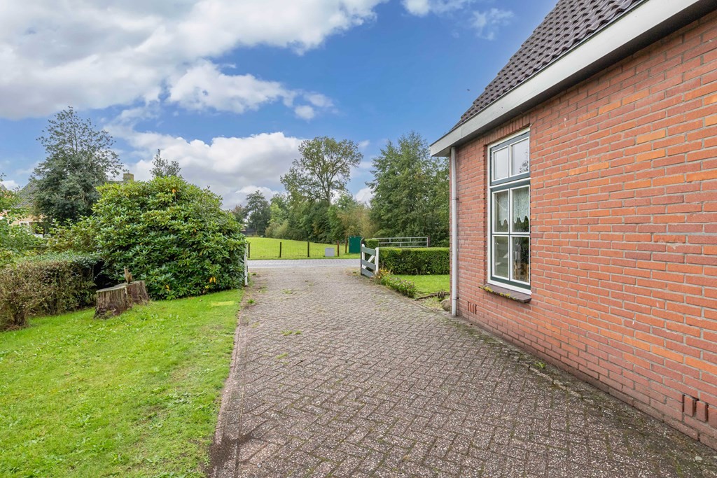 Vrijstaande woning te koop: It West 52, Oudega