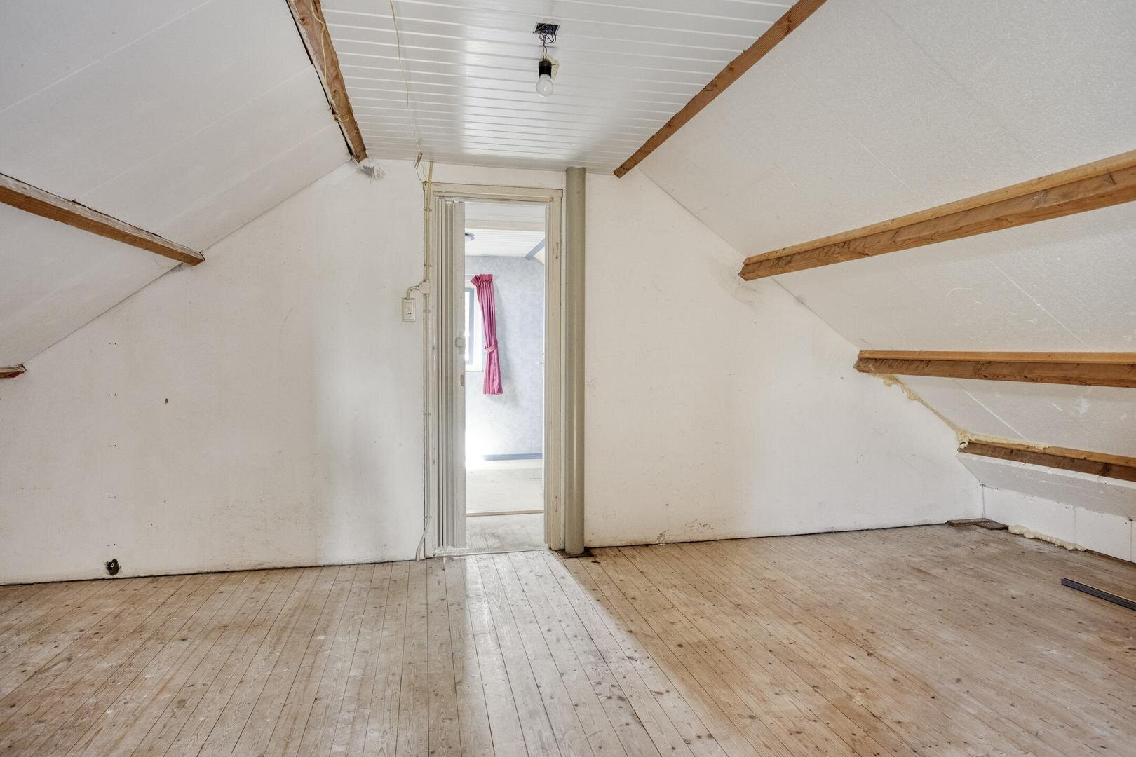 Vrijstaande woning te koop: Healwei 11, Opeinde
