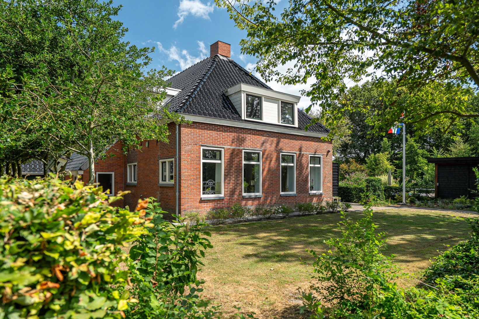 Vrijstaande woning te koop: Durk Ljibbeswei 5, De Tike