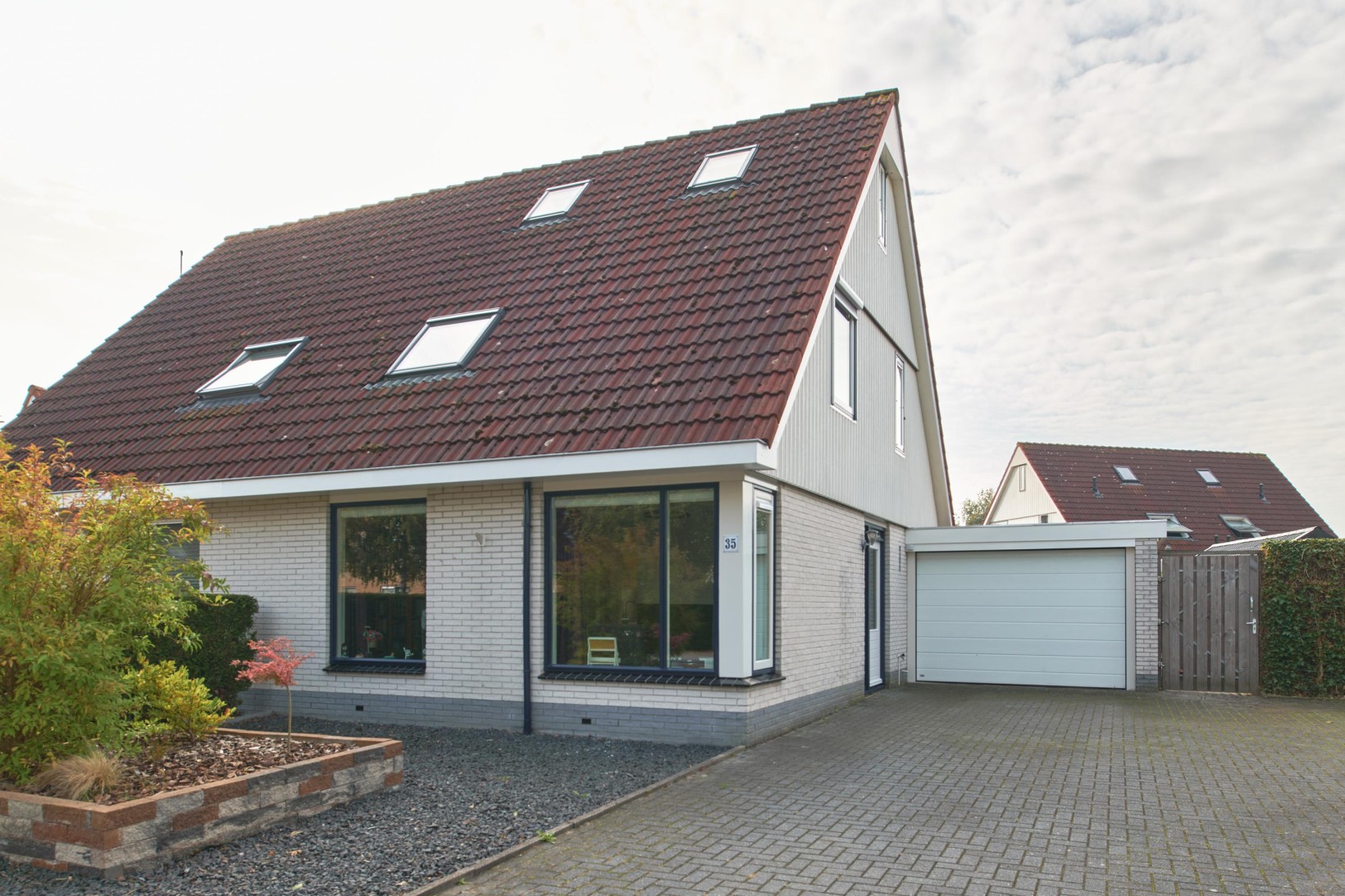 Twee-onder-één-kap te koop: Ds. Visscherwei 35, Houtigehage