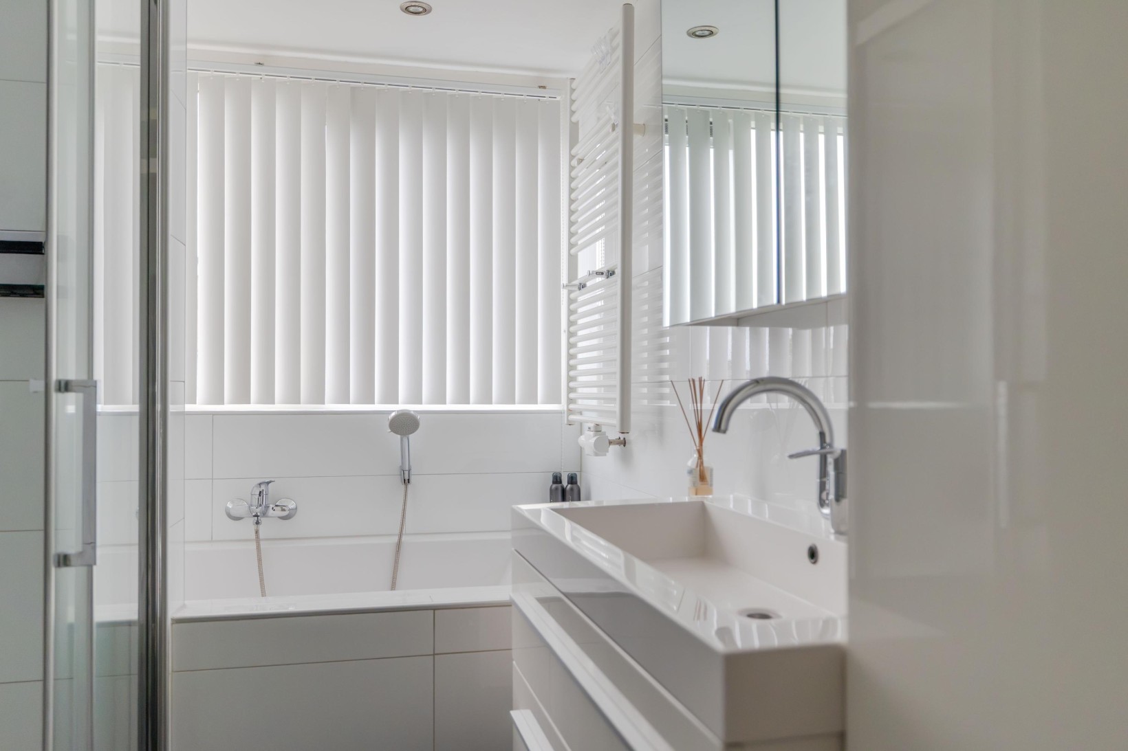 Vrijstaande woning te koop: De Nachtegaal 70, Surhuisterveen