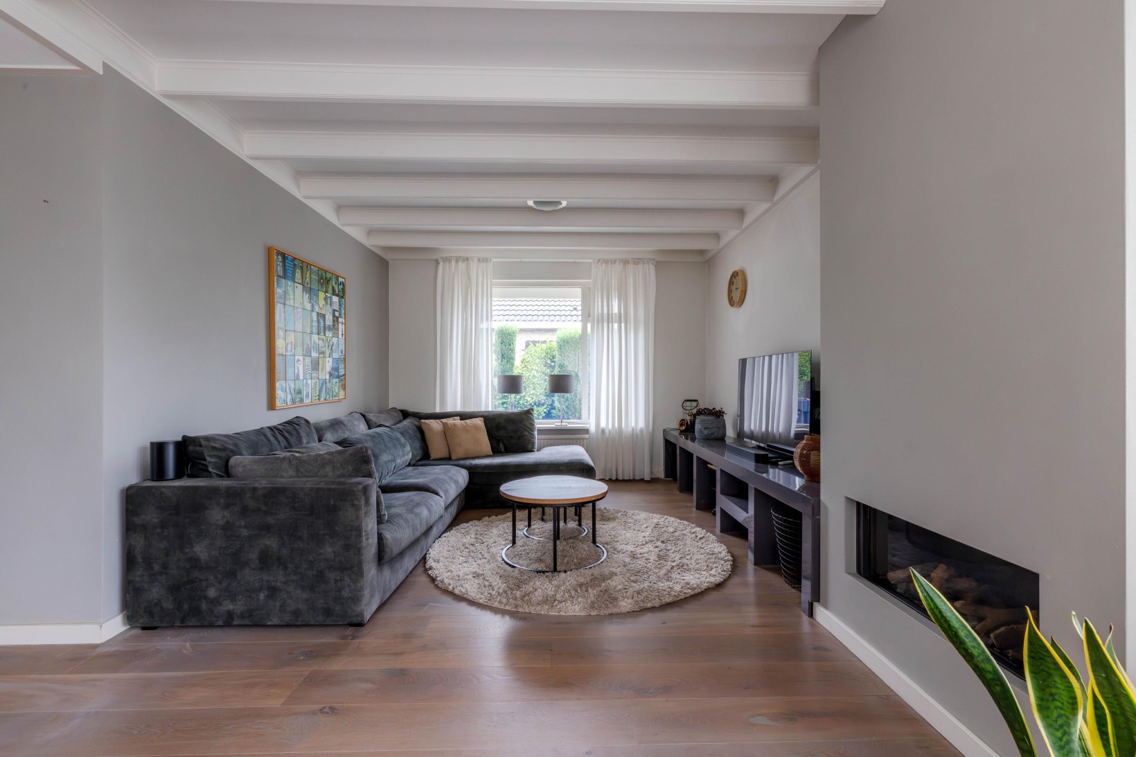 Vrijstaande woning te koop: De Nachtegaal 70, Surhuisterveen