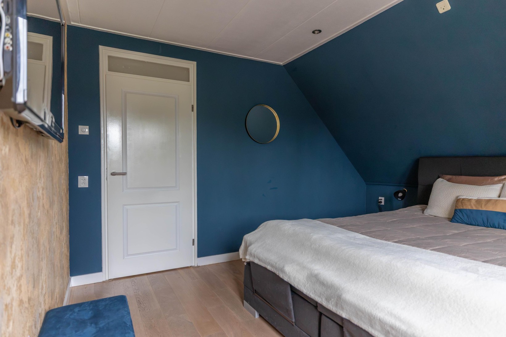 Vrijstaande woning te koop: De Nachtegaal 70, Surhuisterveen