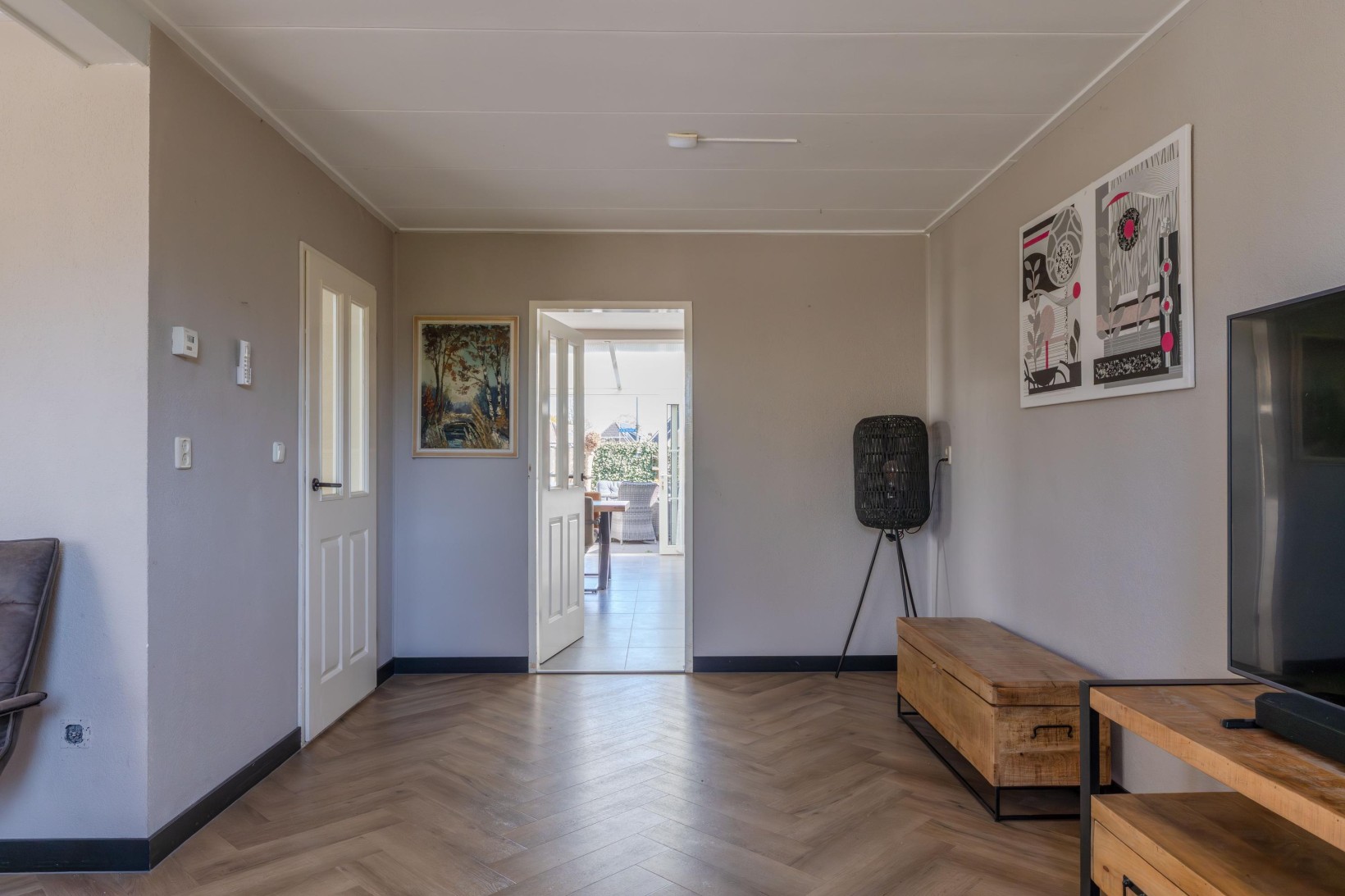 Tussenwoning te koop: De Buizerd 32, Surhuisterveen