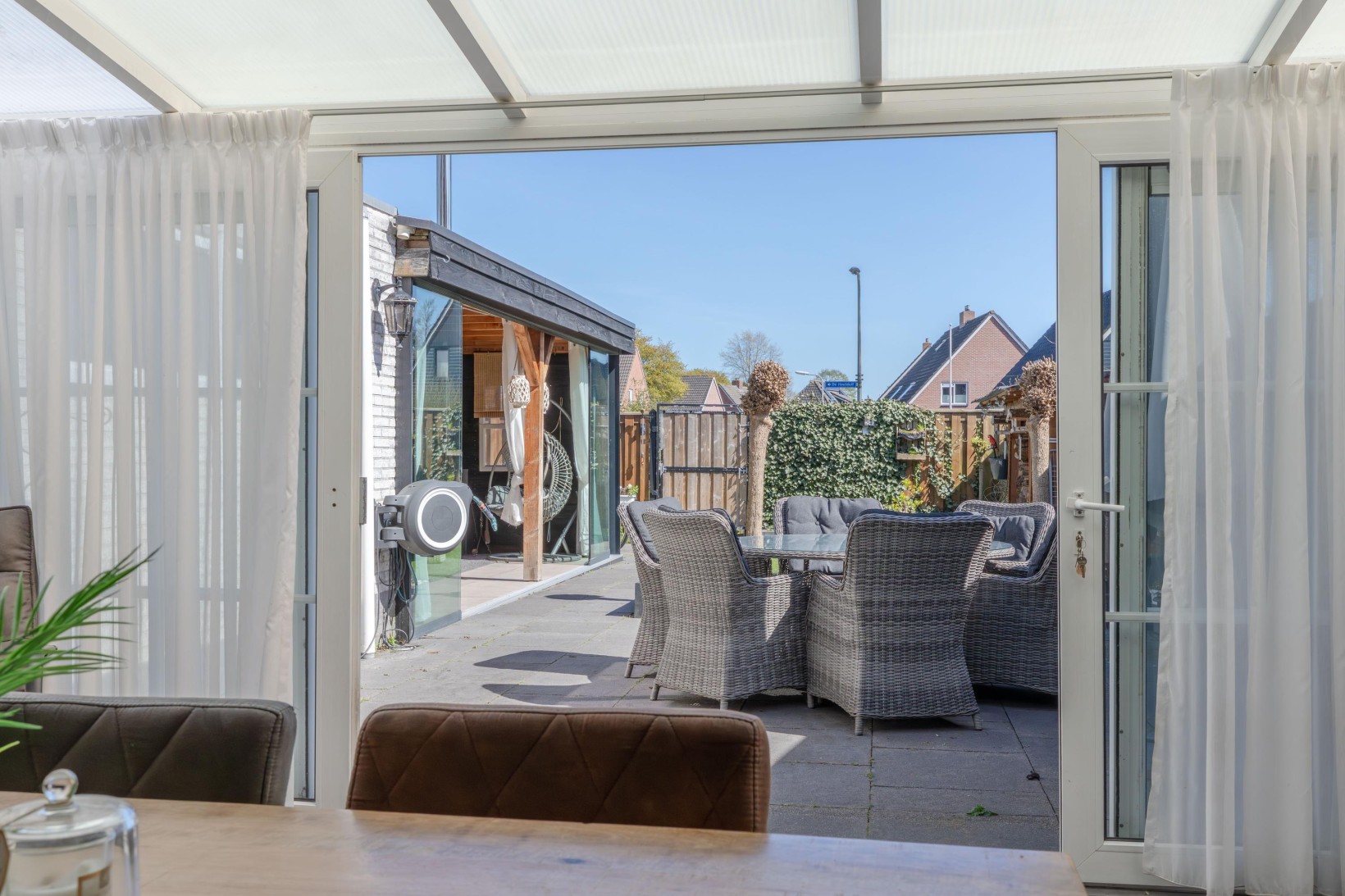Tussenwoning te koop: De Buizerd 32, Surhuisterveen
