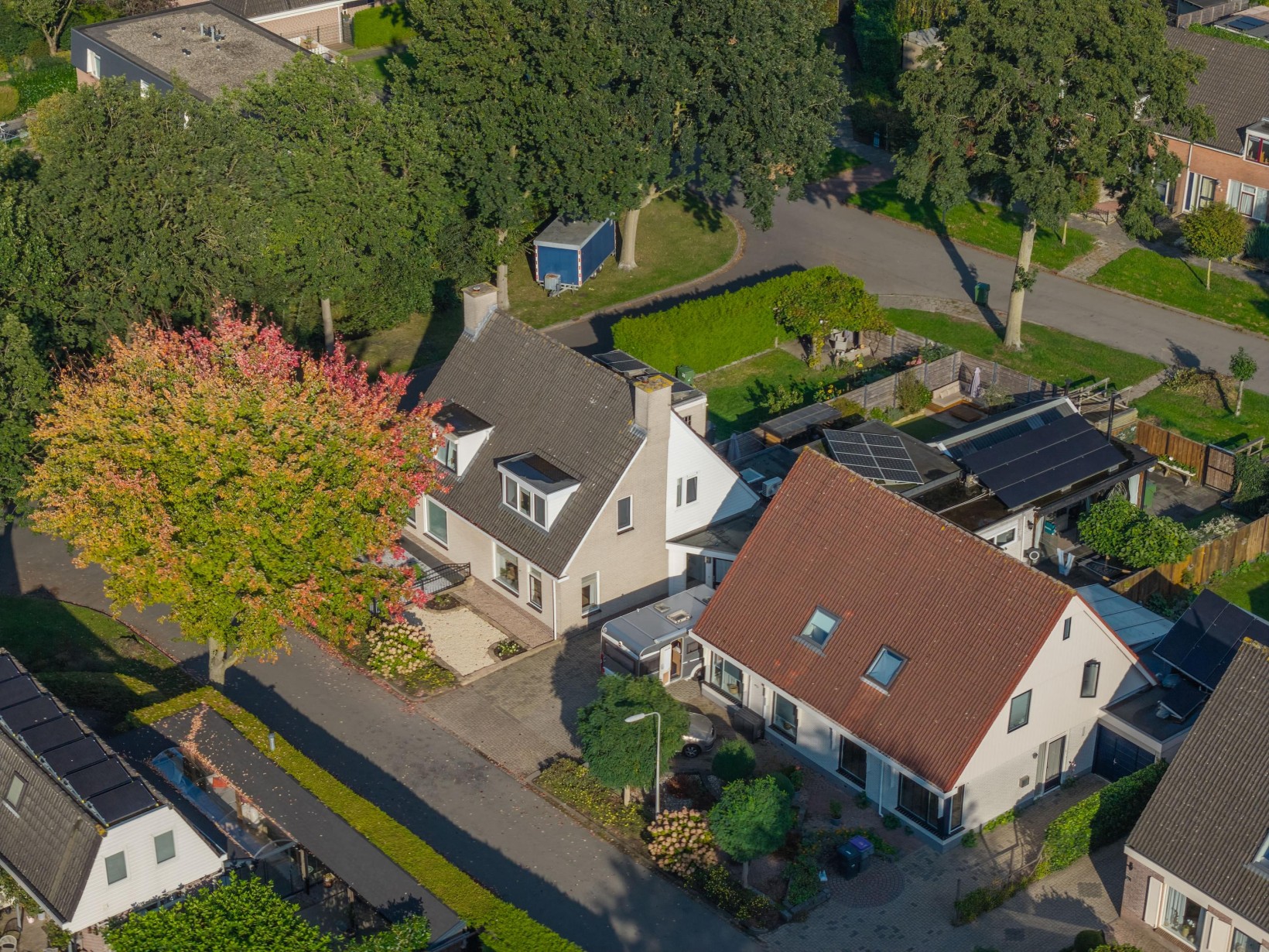 Tussenwoning te koop: De Buizerd 34, Surhuisterveen