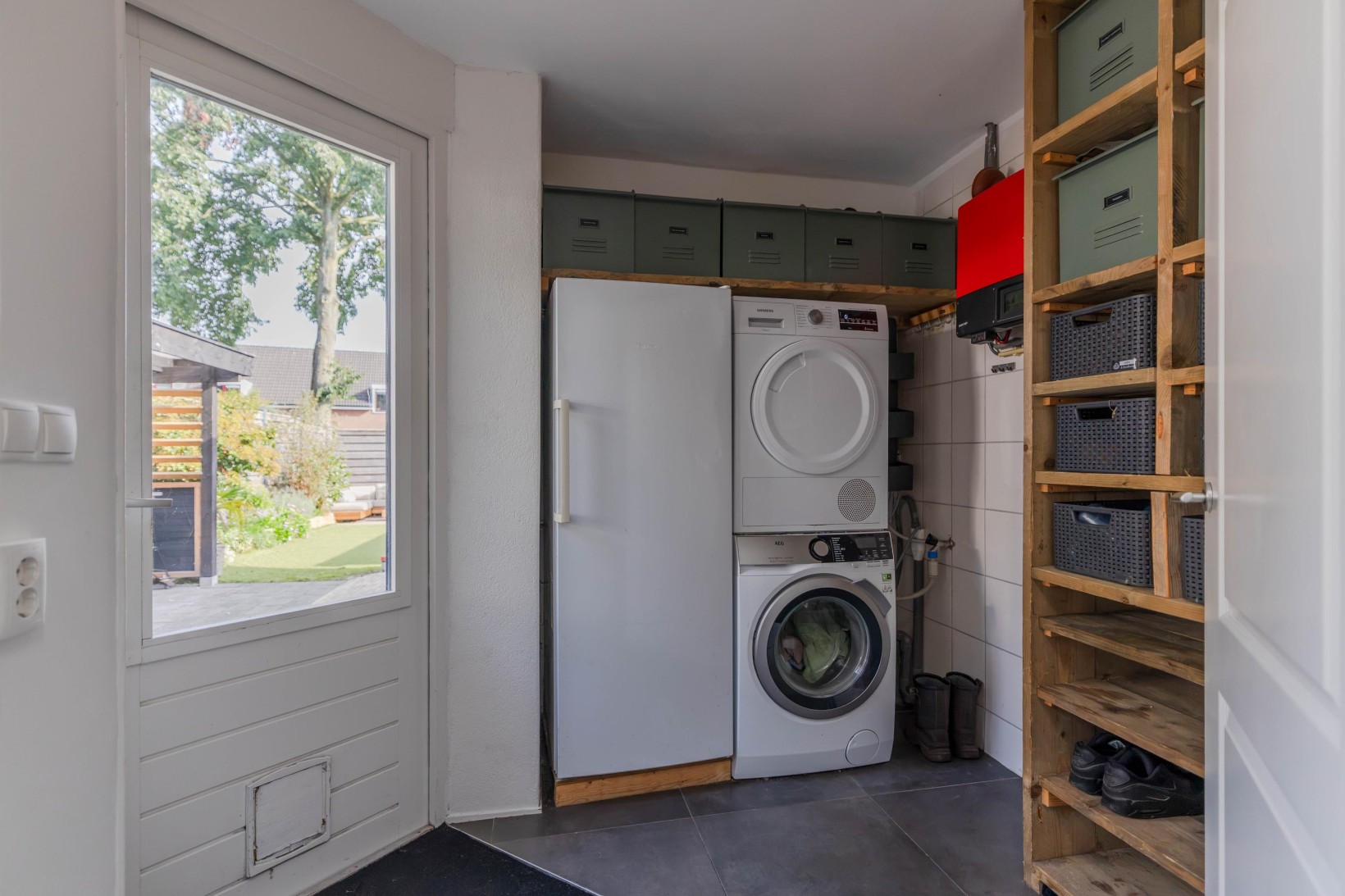 Tussenwoning te koop: De Buizerd 34, Surhuisterveen