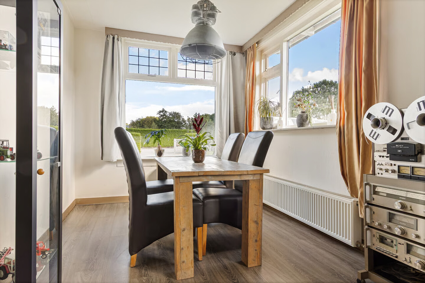 Vrijstaande woning te koop: Verbindingsweg 2, Ureterp