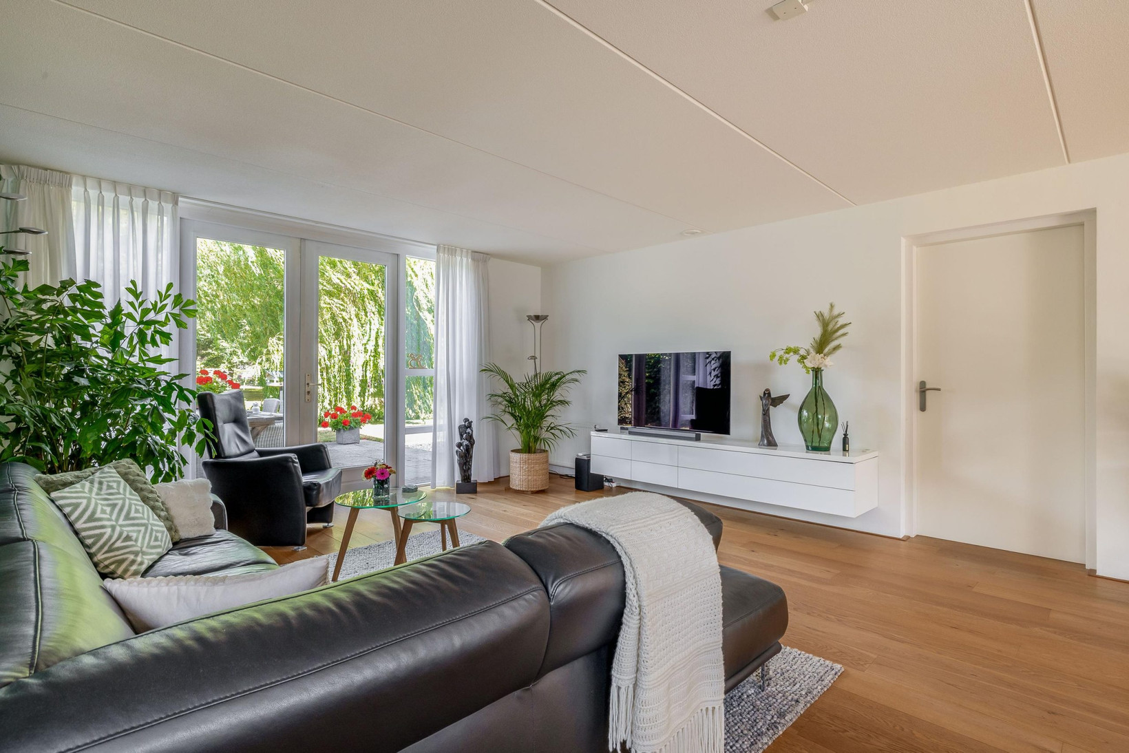 Vrijstaande woning te koop: Fûgelliet 19, Ureterp