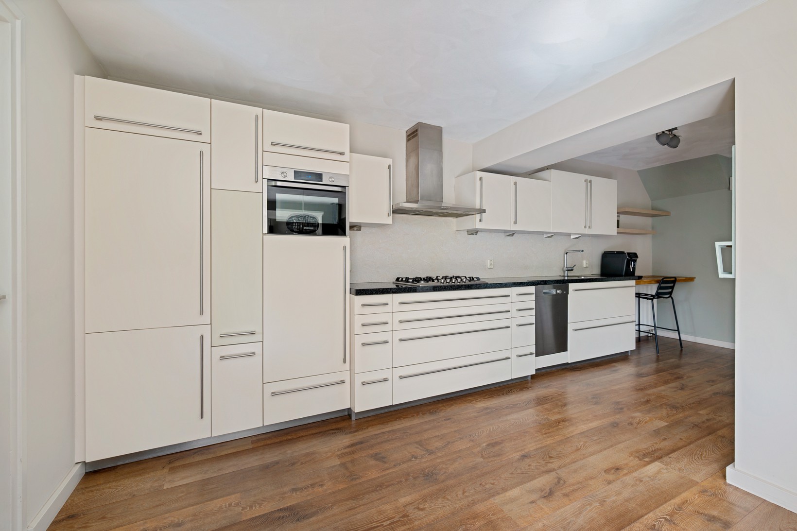 Hoekwoning te koop: Kolfbaan 72, Burgum