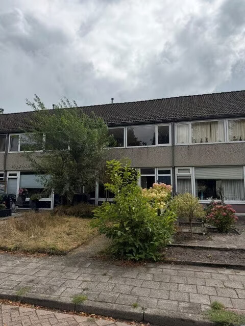 Tussenwoning te koop: Minister van den Brinklaan 124, Burgum
