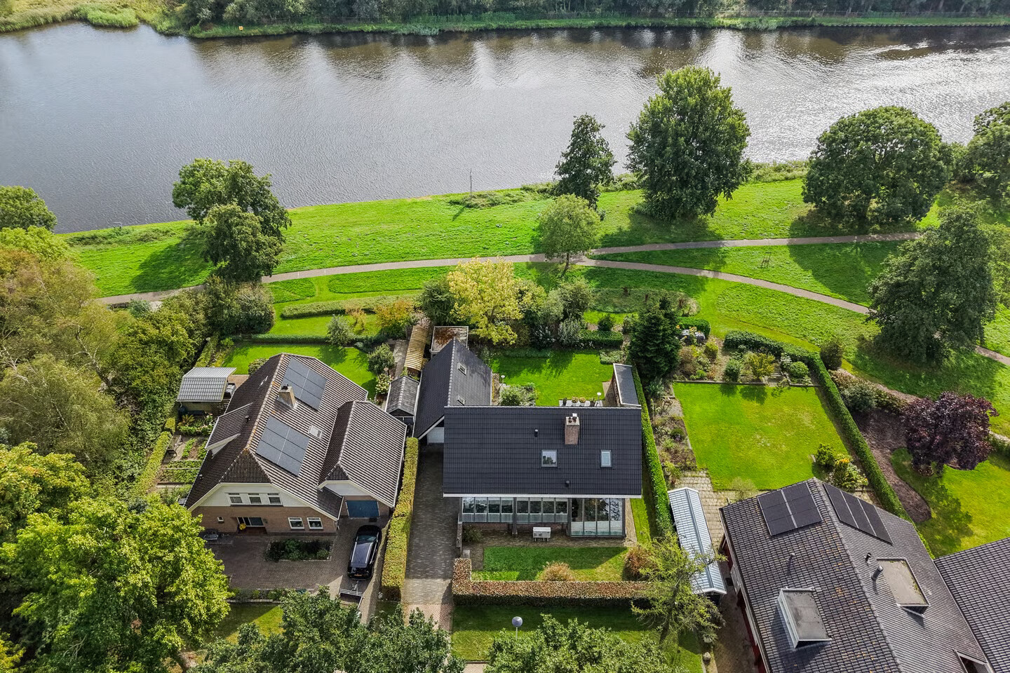Vrijstaande woning te koop: De Wylch 26, Burgum