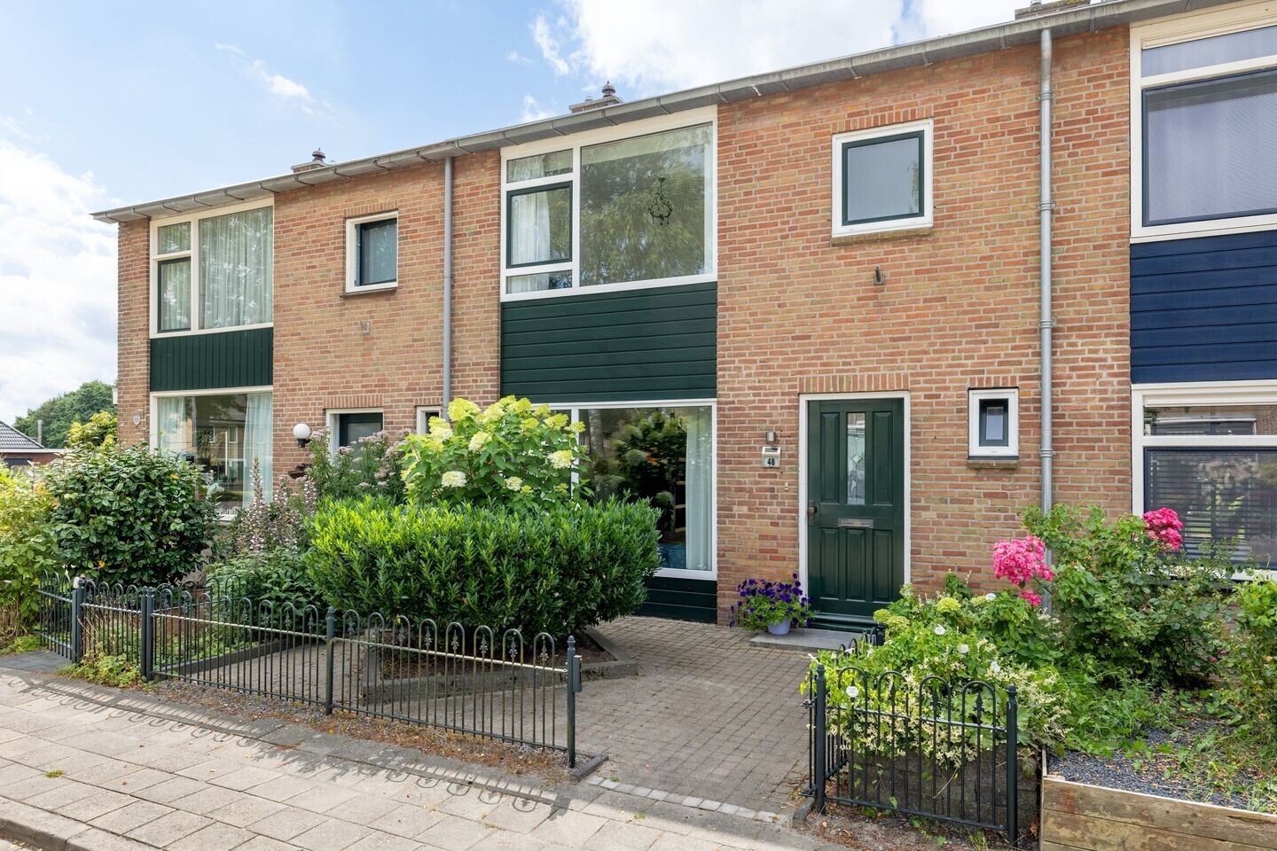 Tussenwoning te koop: Anthony Fokkerstraat 48, Hurdegaryp