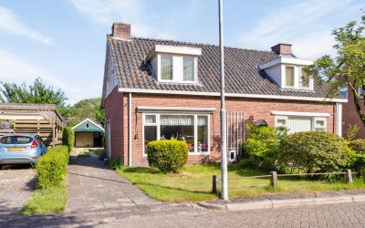 Thoden van Velzenweg 13