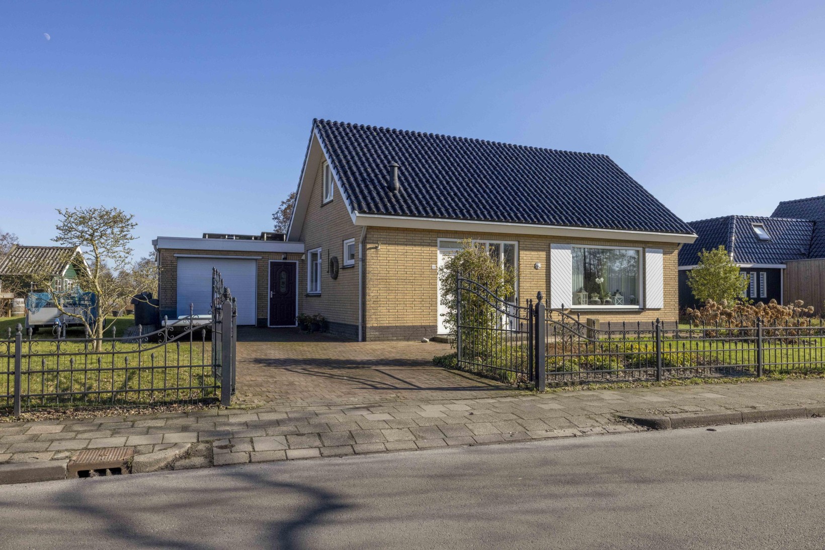 Vrijstaande woning te koop: Joost Wiersmaweg 18, Jistrum