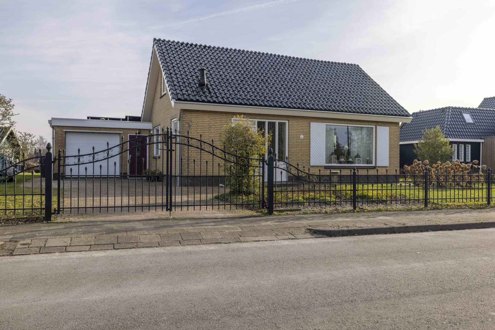 Vrijstaande woning te koop: Joost Wiersmaweg 18, Jistrum