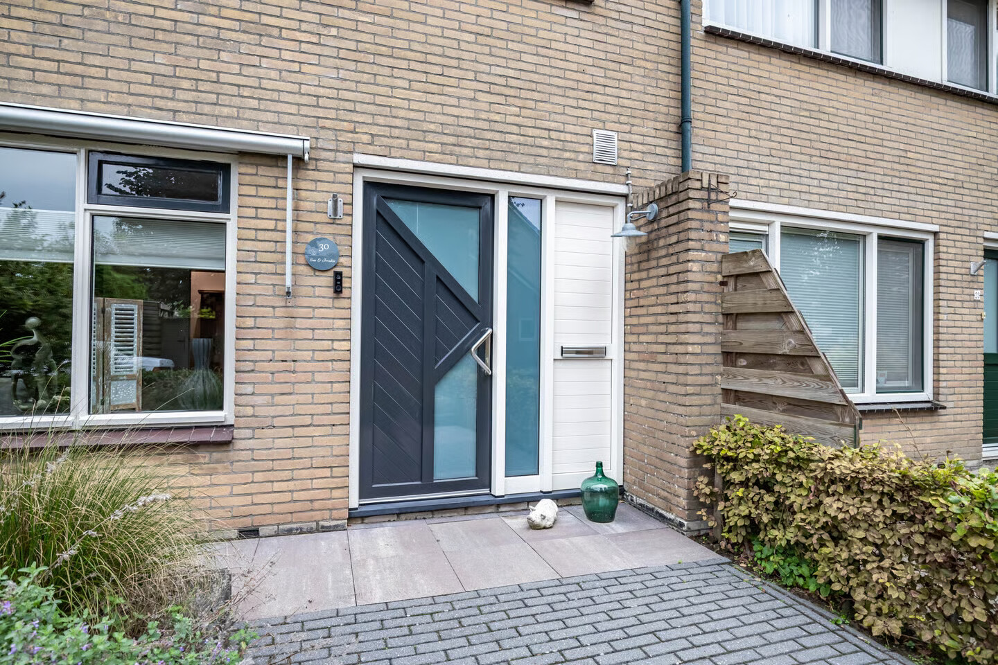 Tussenwoning te koop: Sjoerd Pieters Hoekstraweg 30, Sumar