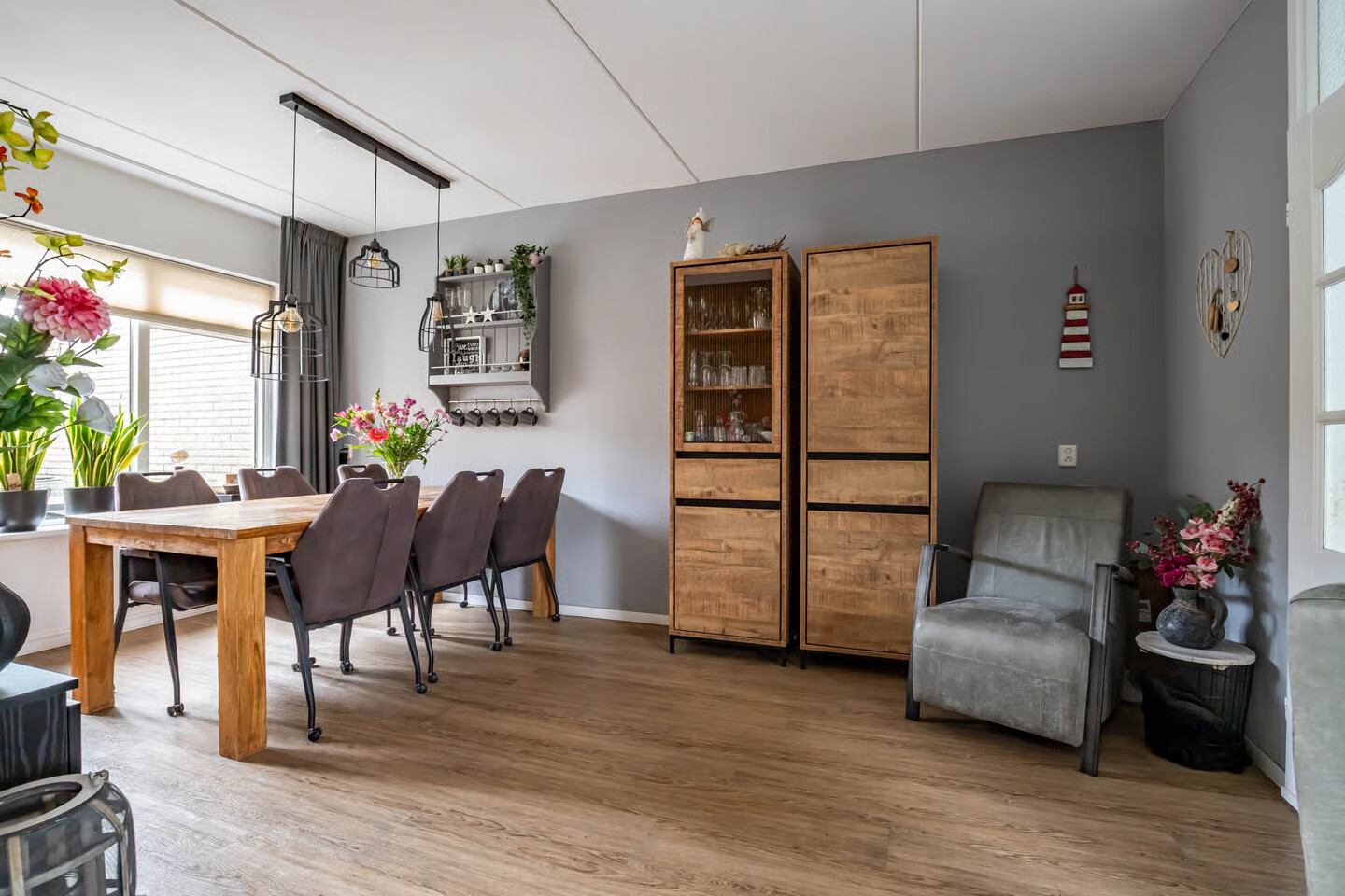 Tussenwoning te koop: Sjoerd Pieters Hoekstraweg 30, Sumar